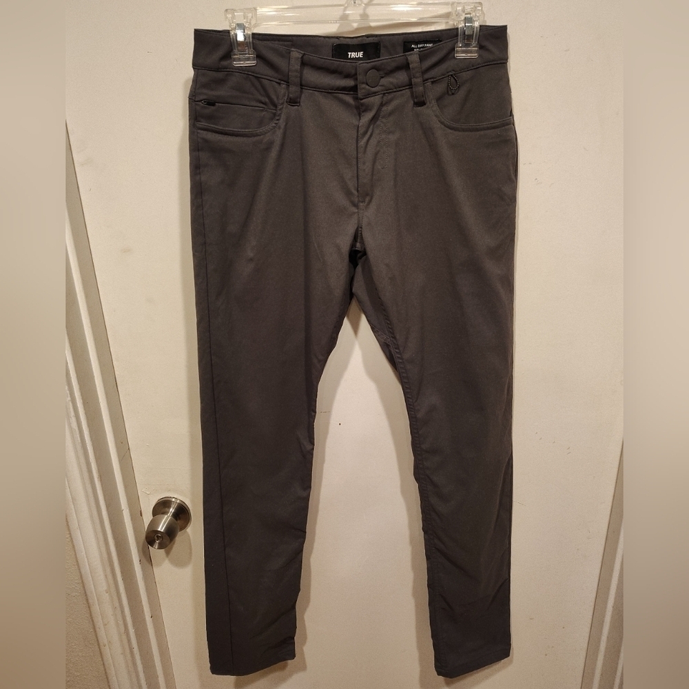 True Linkswear Men's True All Day Charcoal Pants Sz 28/32 Slim Tapered Golf Wear